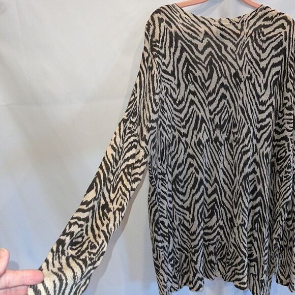 H&M lightweight long sleeve top Size Large - Picture 10 of 12